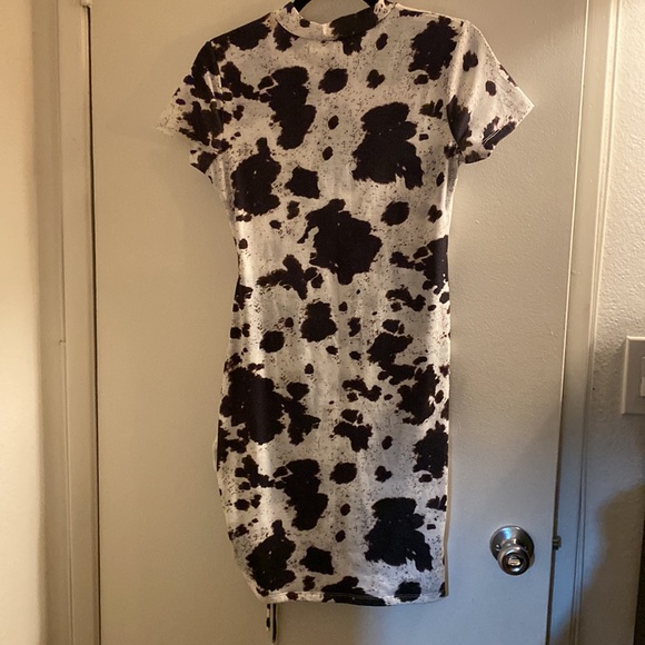 Cow print dress! - Picture 4 of 4